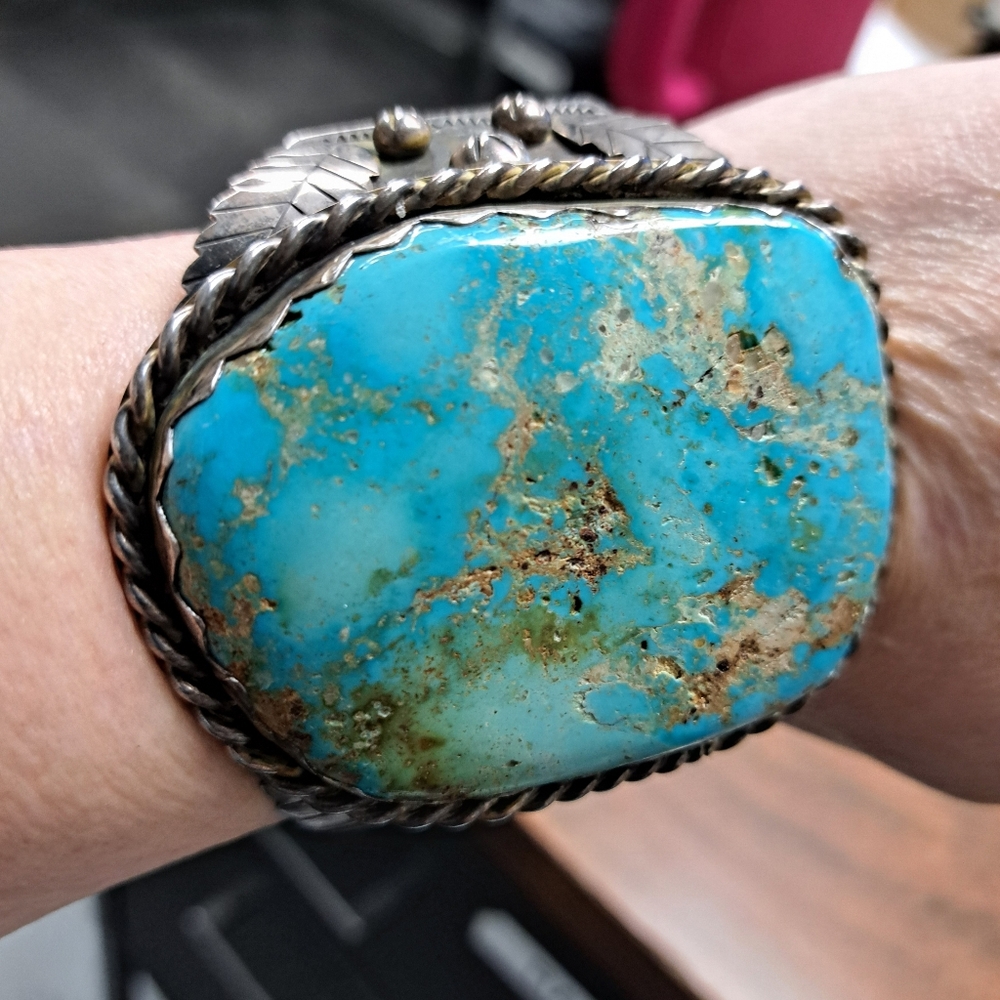 GORGEOUS 166g Women's Vintage Navajo Sterling Turquoise Bracelet Cuff - Picture 4 of 10